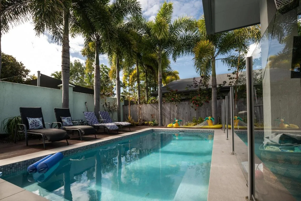 Homestay Beach Bliss, Private Bedroom, Private Lounge & Bathroom, Plus Netflix, Wifi Kewarra Beach Australia
