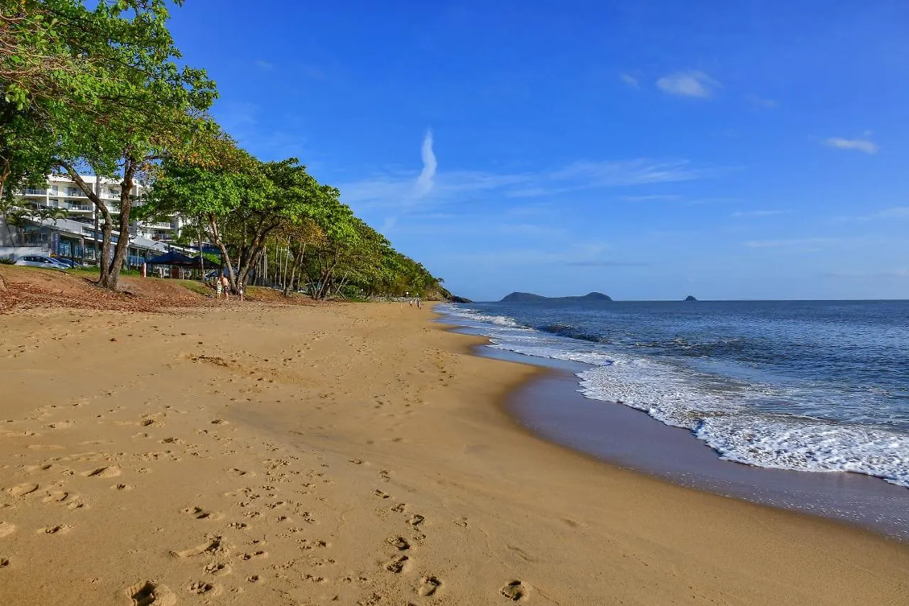 Homestay Beach Bliss, Private Bedroom, Private Lounge & Bathroom, Plus Netflix, Wifi Kewarra Beach